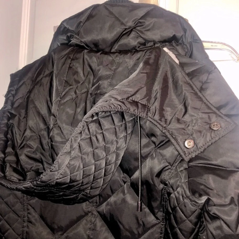 Kenneth Cole Reaction black down jacket, small - Picture 6 of 9